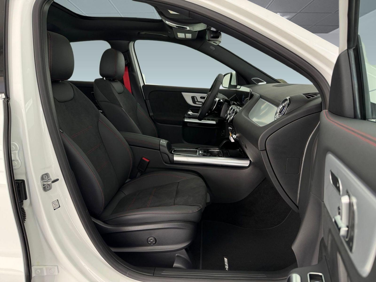 New 2026 Mercedes-Benz GLA 35 AMG 4MATIC image 23