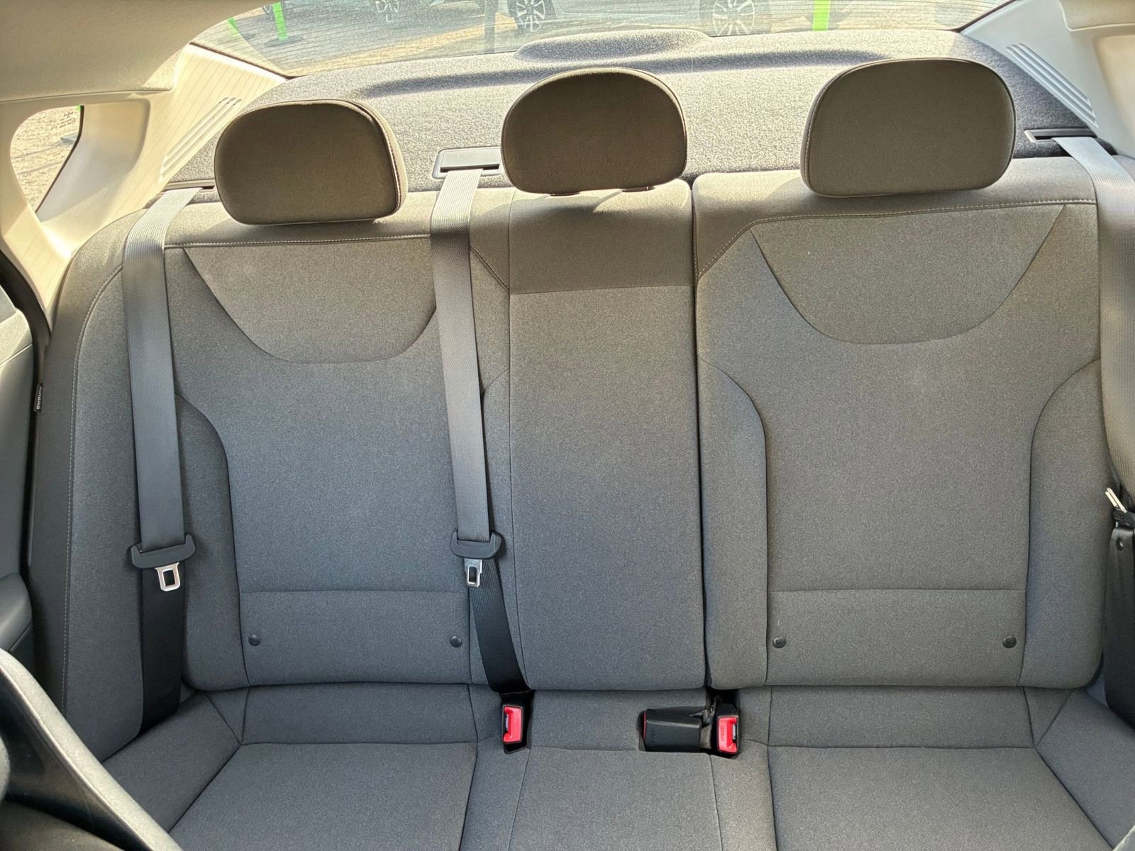 Used 2025 Kia K4 LXS image 37