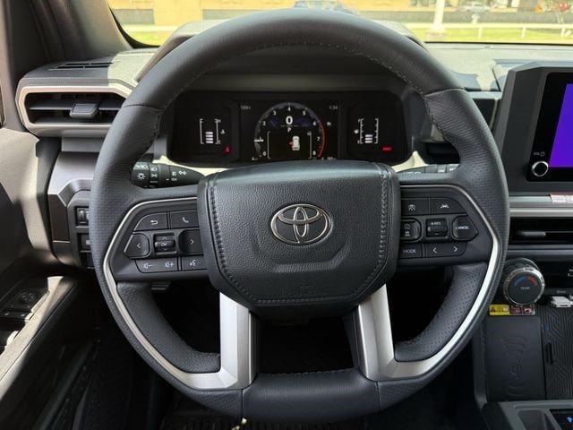 New 2026 Toyota 4Runner SR5 AWD/4WD image 14