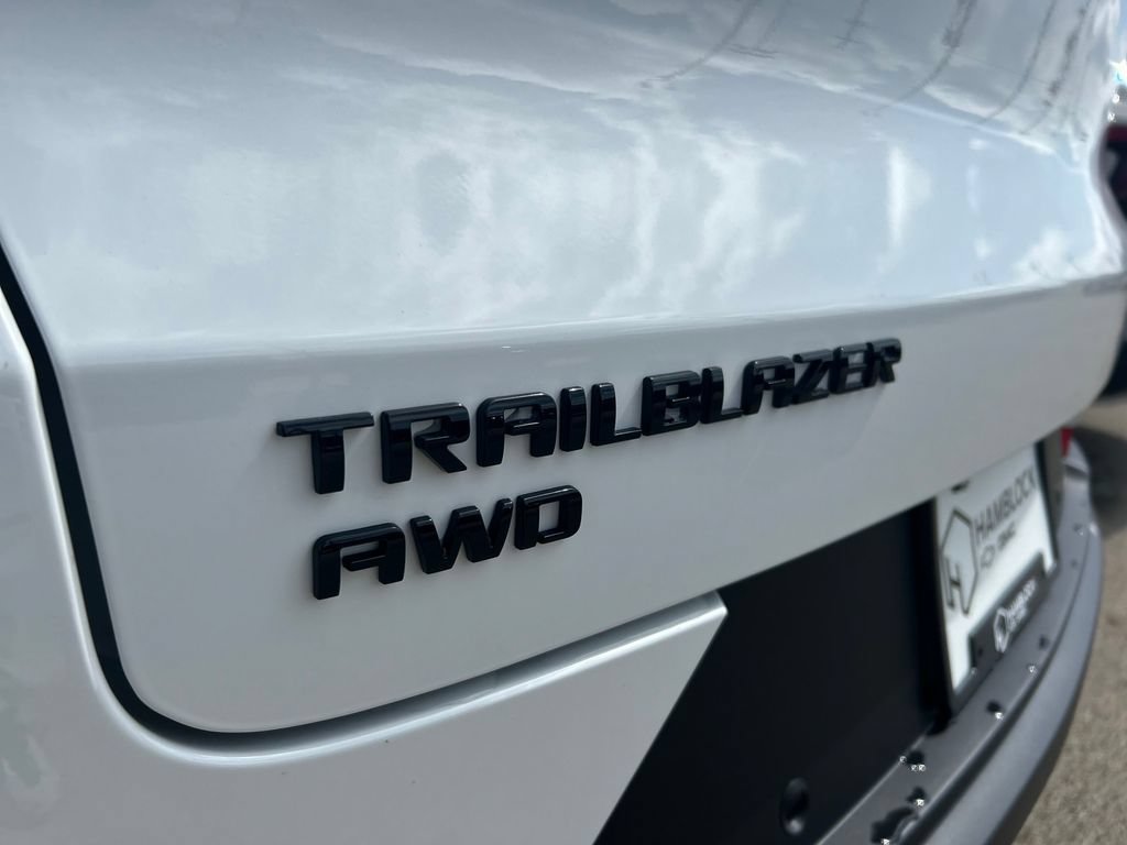New 2026 Chevrolet TrailBlazer LT w/ Convenience Package AWD/4WD image 7