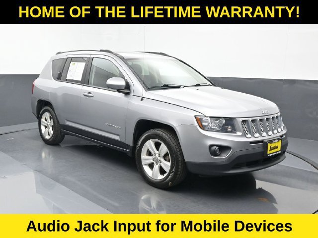 Used 2017 Jeep Compass Latitude AWD/4WD image 8