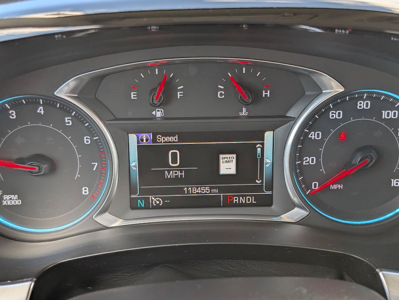 Used 2018 Chevrolet Traverse LT FWD image 20