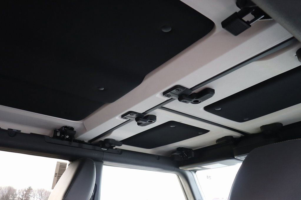 New 2025 Ford Bronco Badlands w/ Sasquatch Package image 16