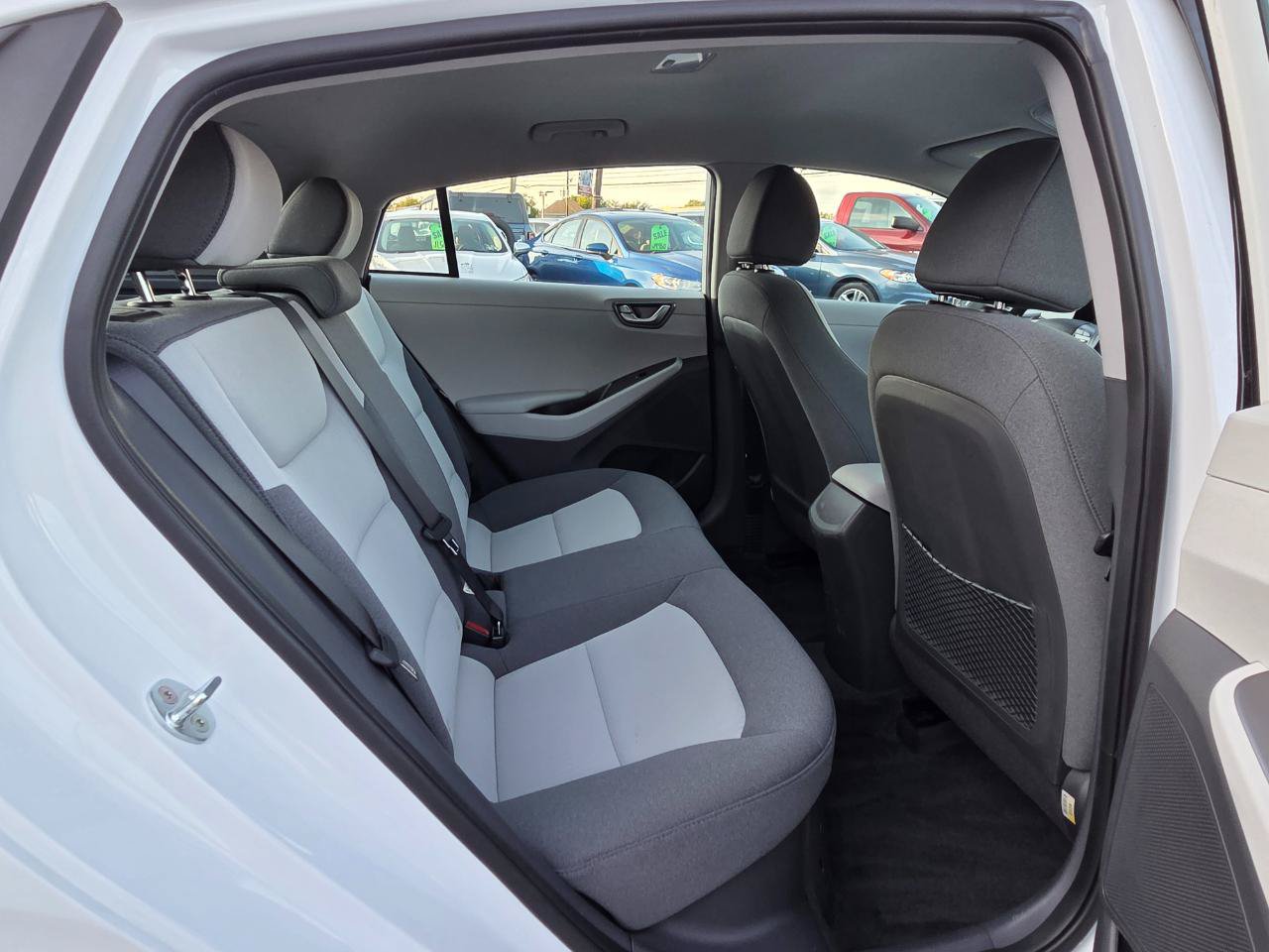 Used 2020 Hyundai Ioniq Blue FWD image 33