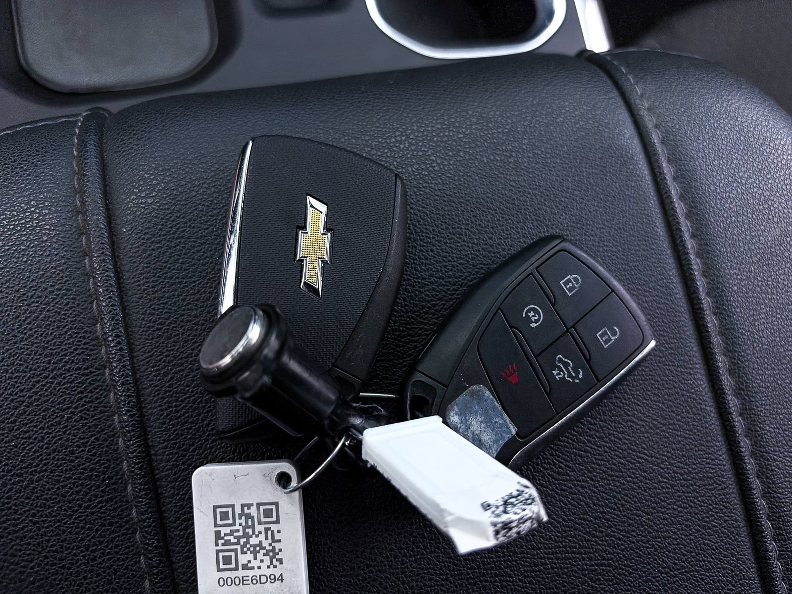 Used 2024 Chevrolet Silverado 1500 LT AWD/4WD image 31