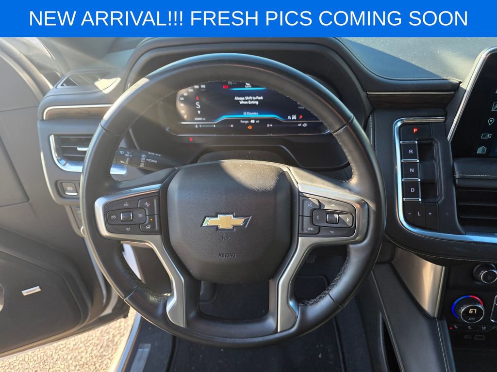 Used 2023 Chevrolet Suburban Premier image 12