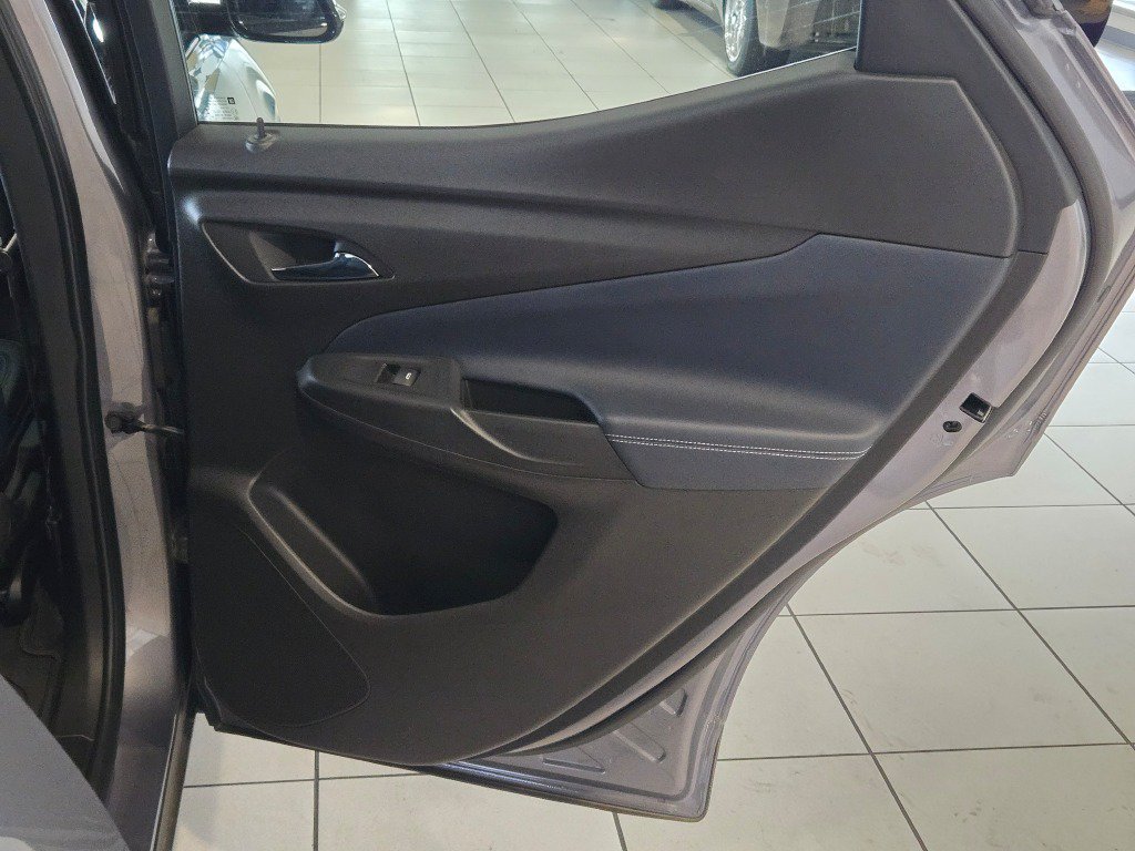 Certified 2023 Chevrolet Bolt EUV LT w/ Convenience Package FWD image 9