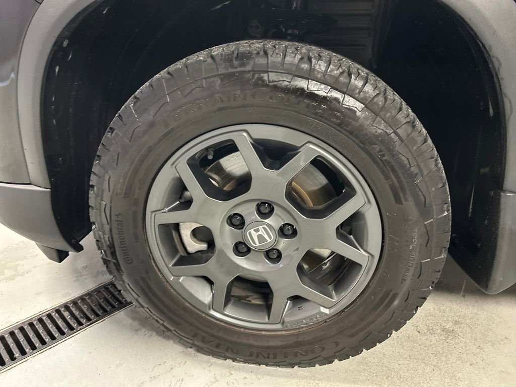 Used 2024 Honda Pilot TrailSport image 9