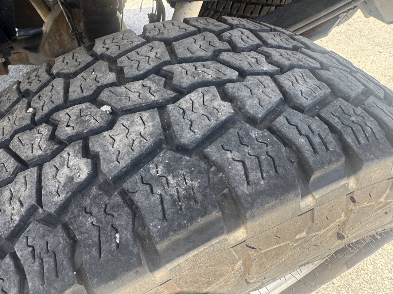 Used 2017 Ford F250 XL w/ Power Equipment Group AWD/4WD image 6