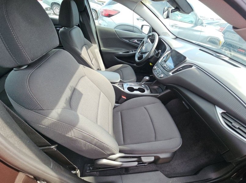 Used 2020 Chevrolet Malibu LS image 15