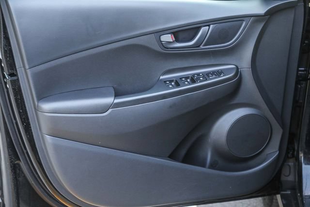 Certified 2022 Hyundai Kona SEL w/ Cargo Package AWD/4WD image 23
