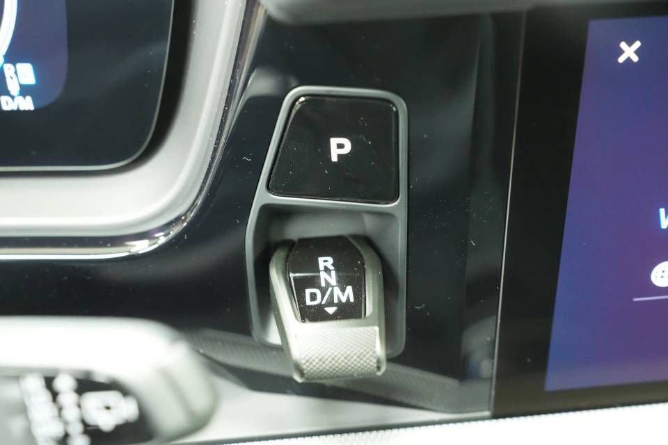 New 2026 Porsche Cayenne image 17