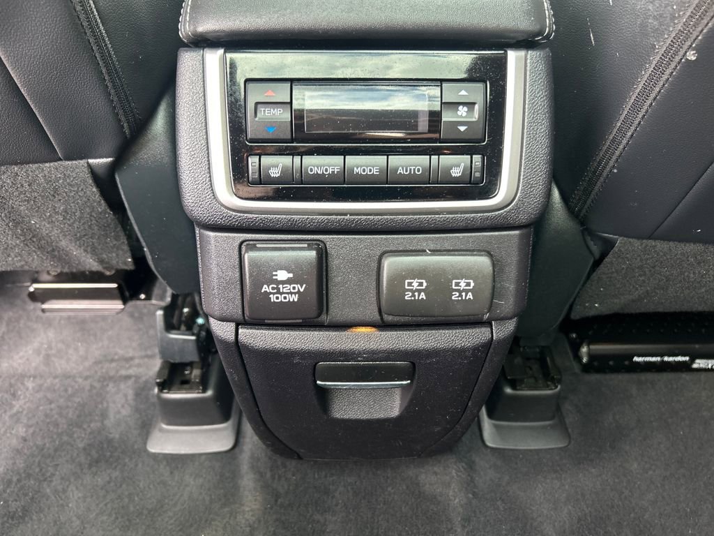 Used 2022 Subaru Ascent Touring AWD/4WD image 16