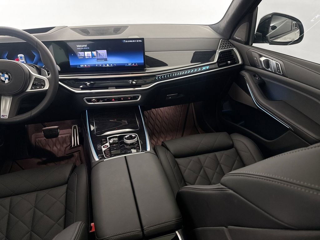 Used 2026 BMW X7 xDrive40i w/ M Sport Package image 23