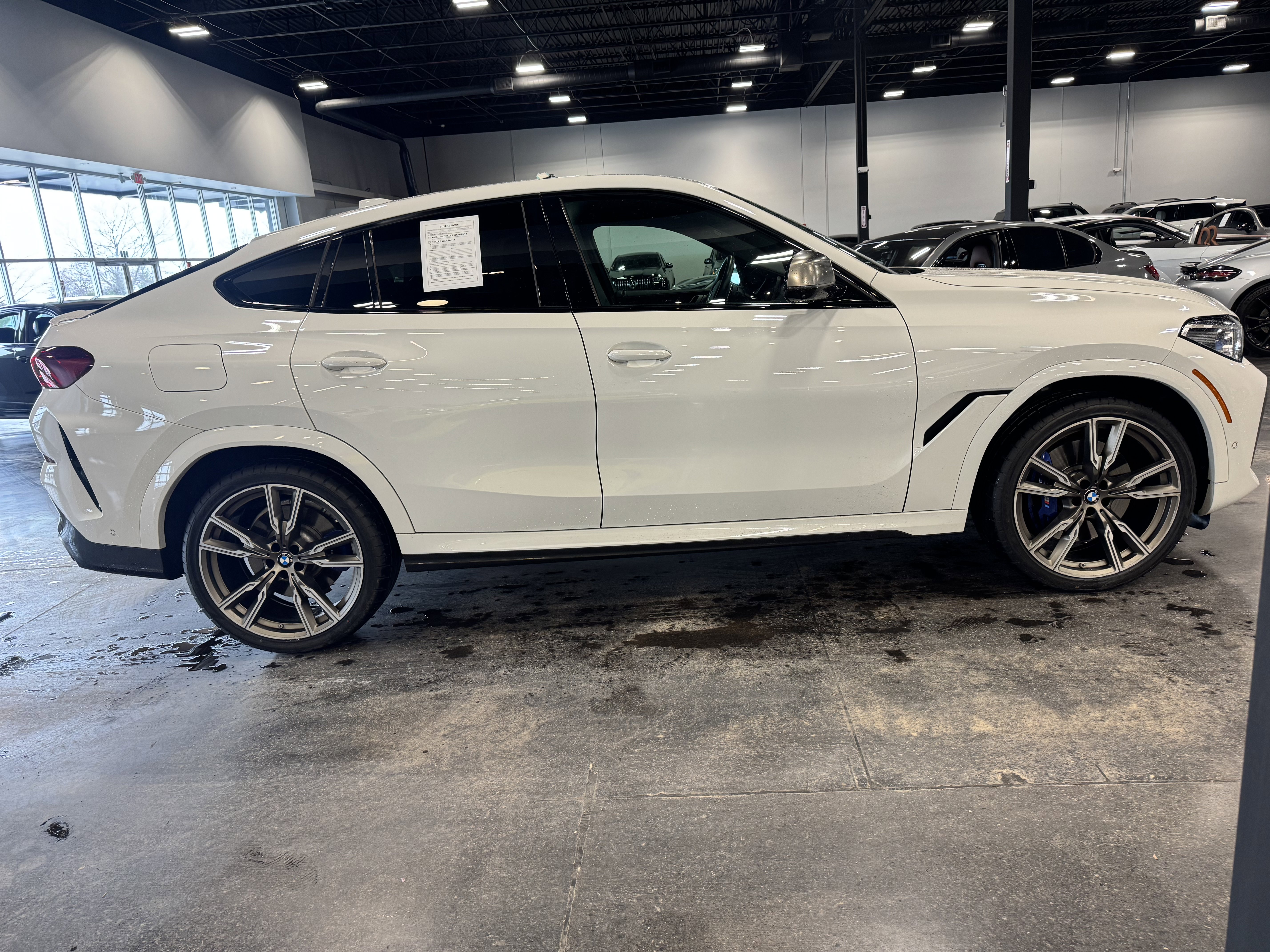 Used 2022 BMW X6 M50i w/ Executive Package image 18