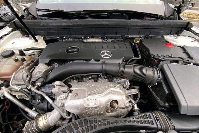 Used 2020 Mercedes-Benz GLB 250 4MATIC image 29