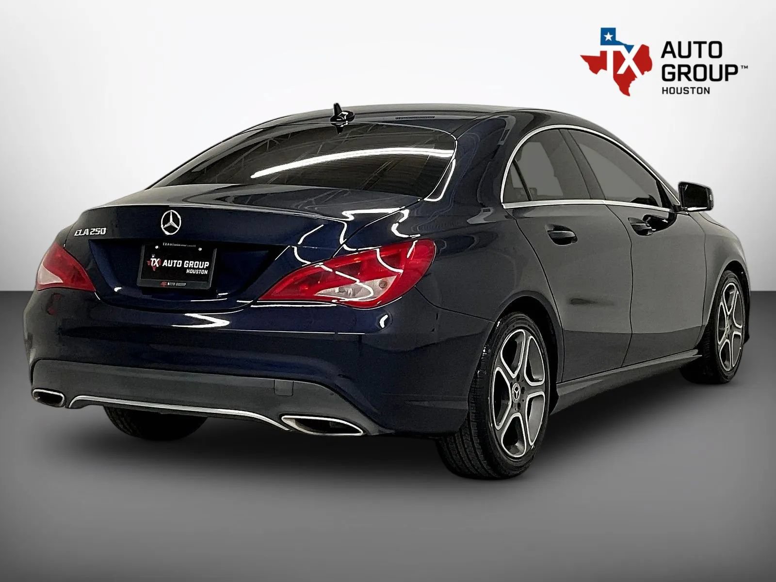 Used 2017 Mercedes-Benz CLA 250 image 6