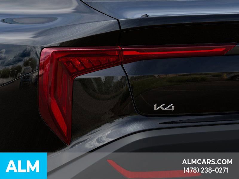 Used 2025 Kia K4 LXS image 13