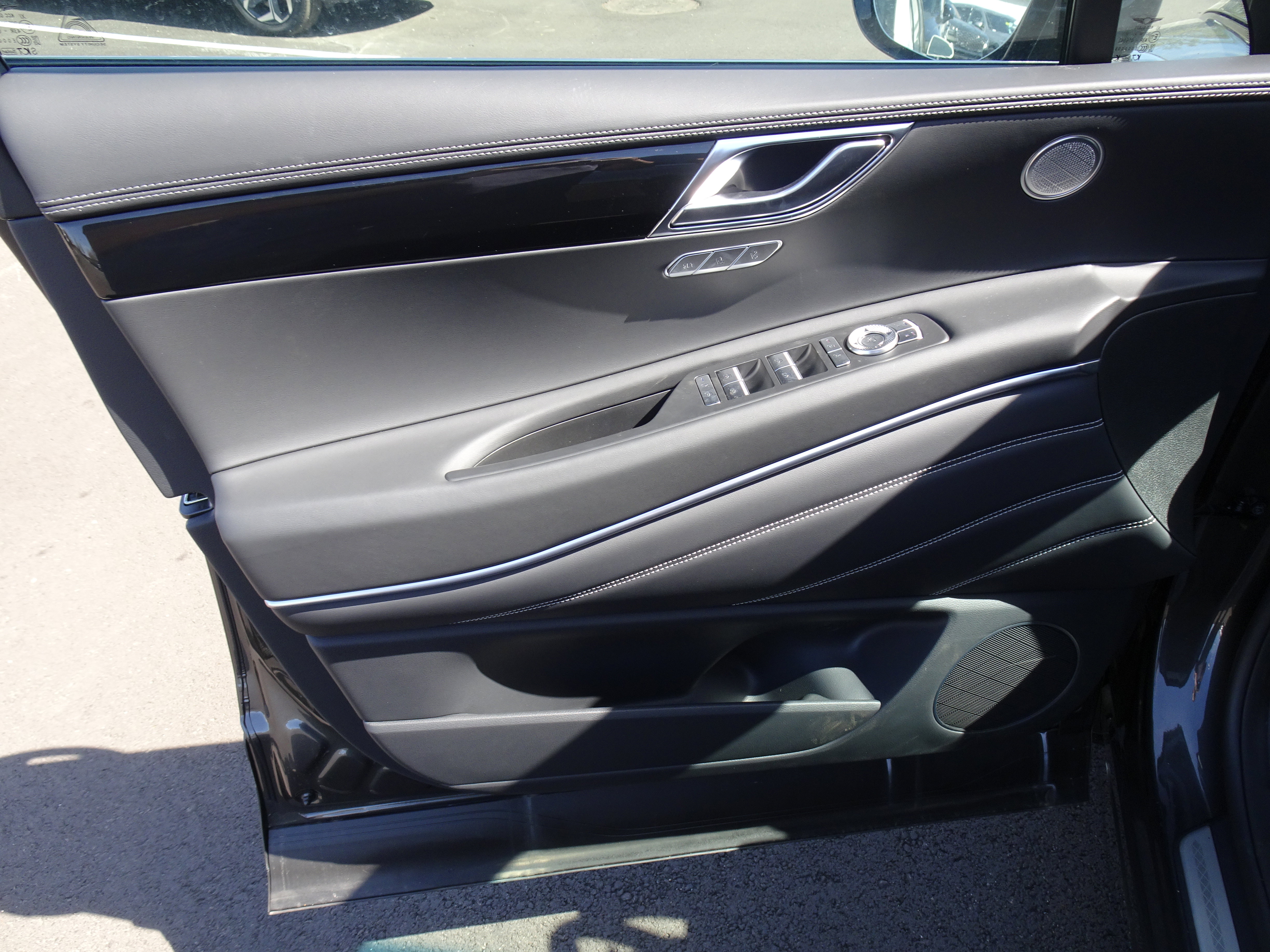 New 2025 Genesis GV80 2.5T Standard image 9