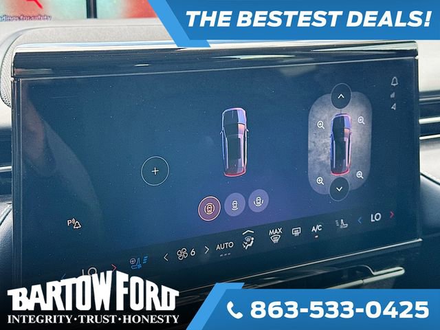 Used 2025 Lincoln Nautilus Reserve image 14