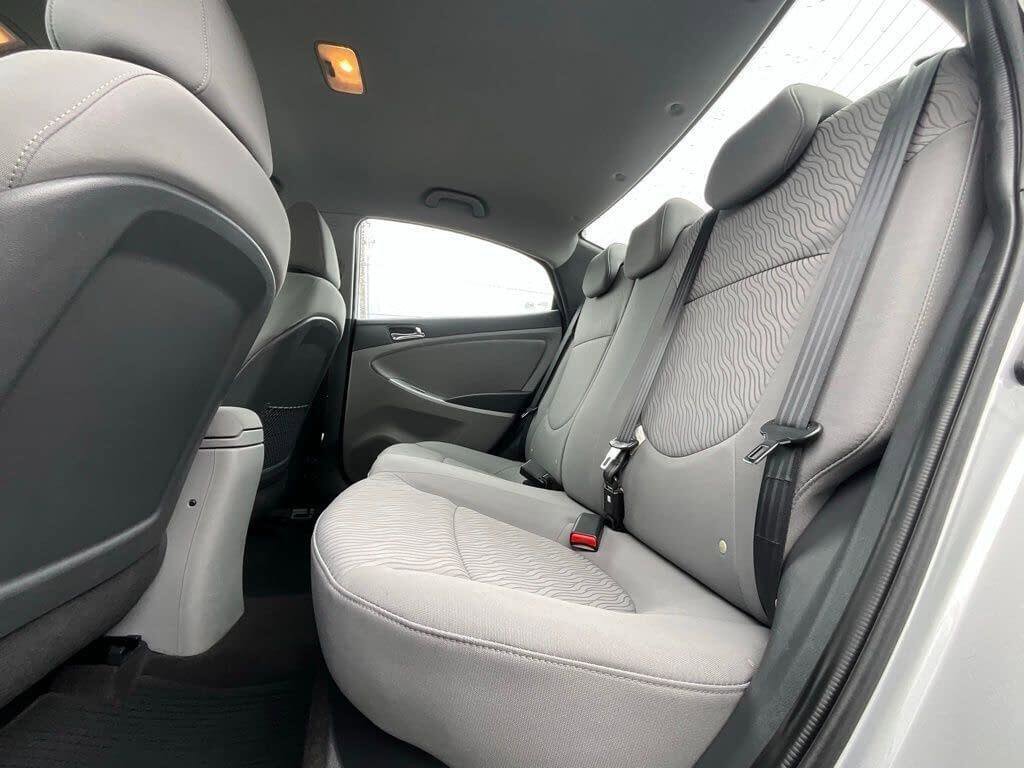 Used 2014 Hyundai Accent GLS w/ Option Group 2 image 12