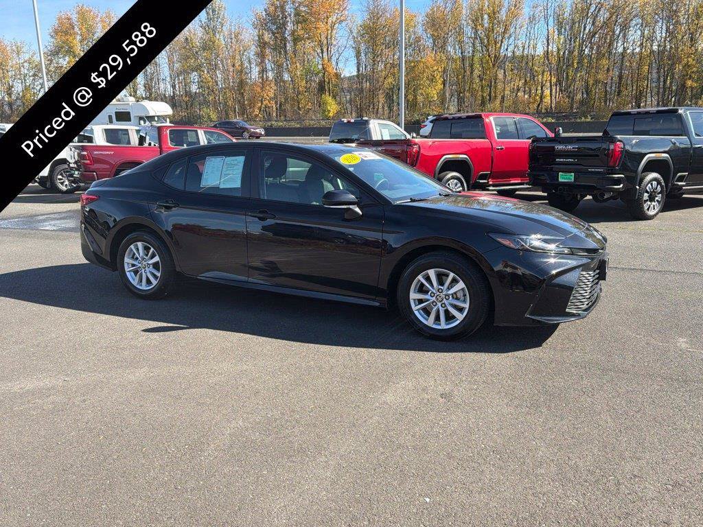 Used 2026 Toyota Camry LE FWD image 5