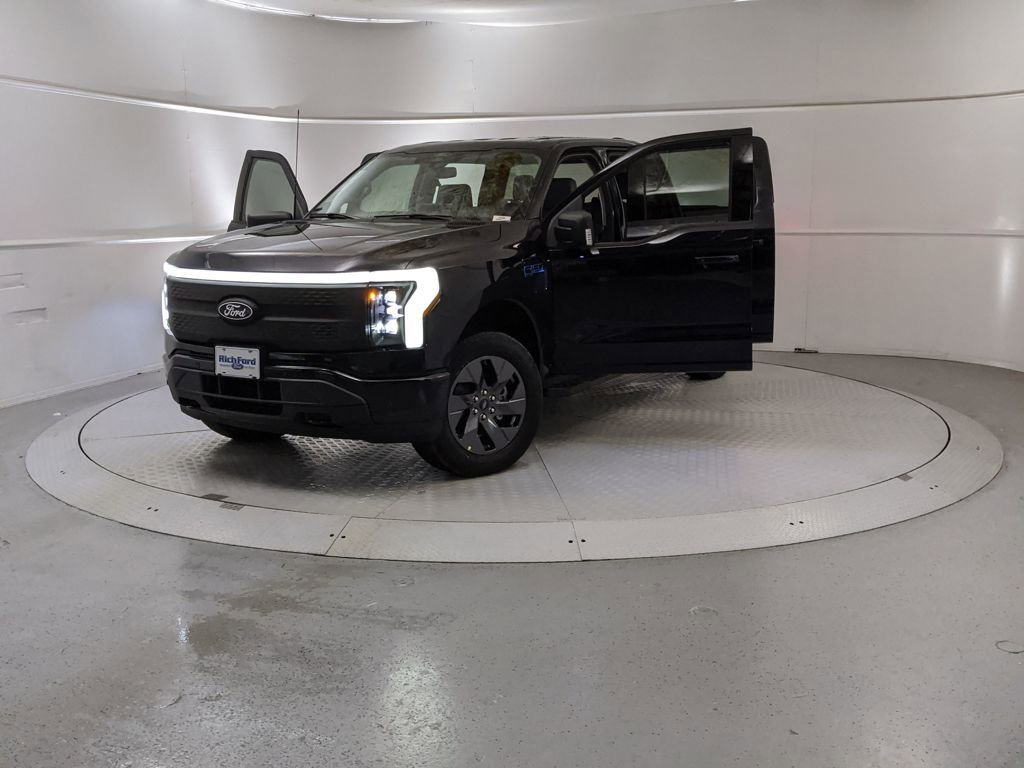 New 2025 Ford F150 Lightning Flash image 12