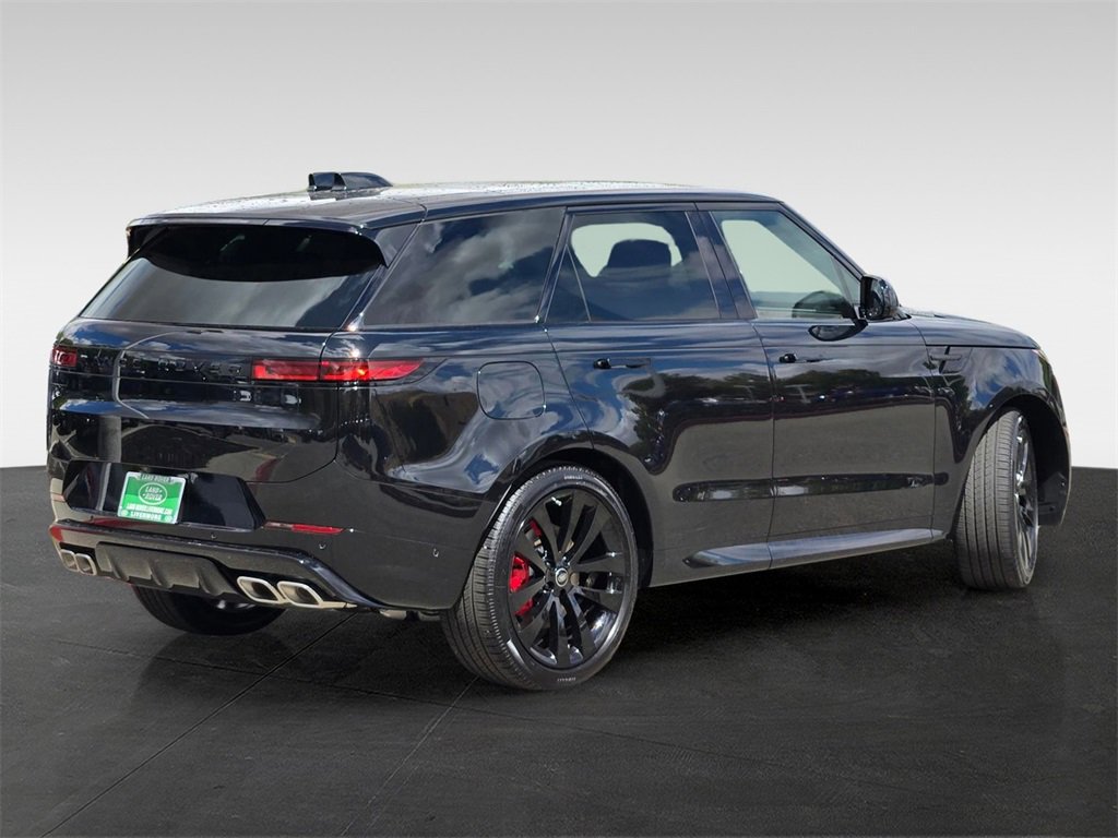 New 2025 Land Rover Range Rover Sport Dynamic SE image 4