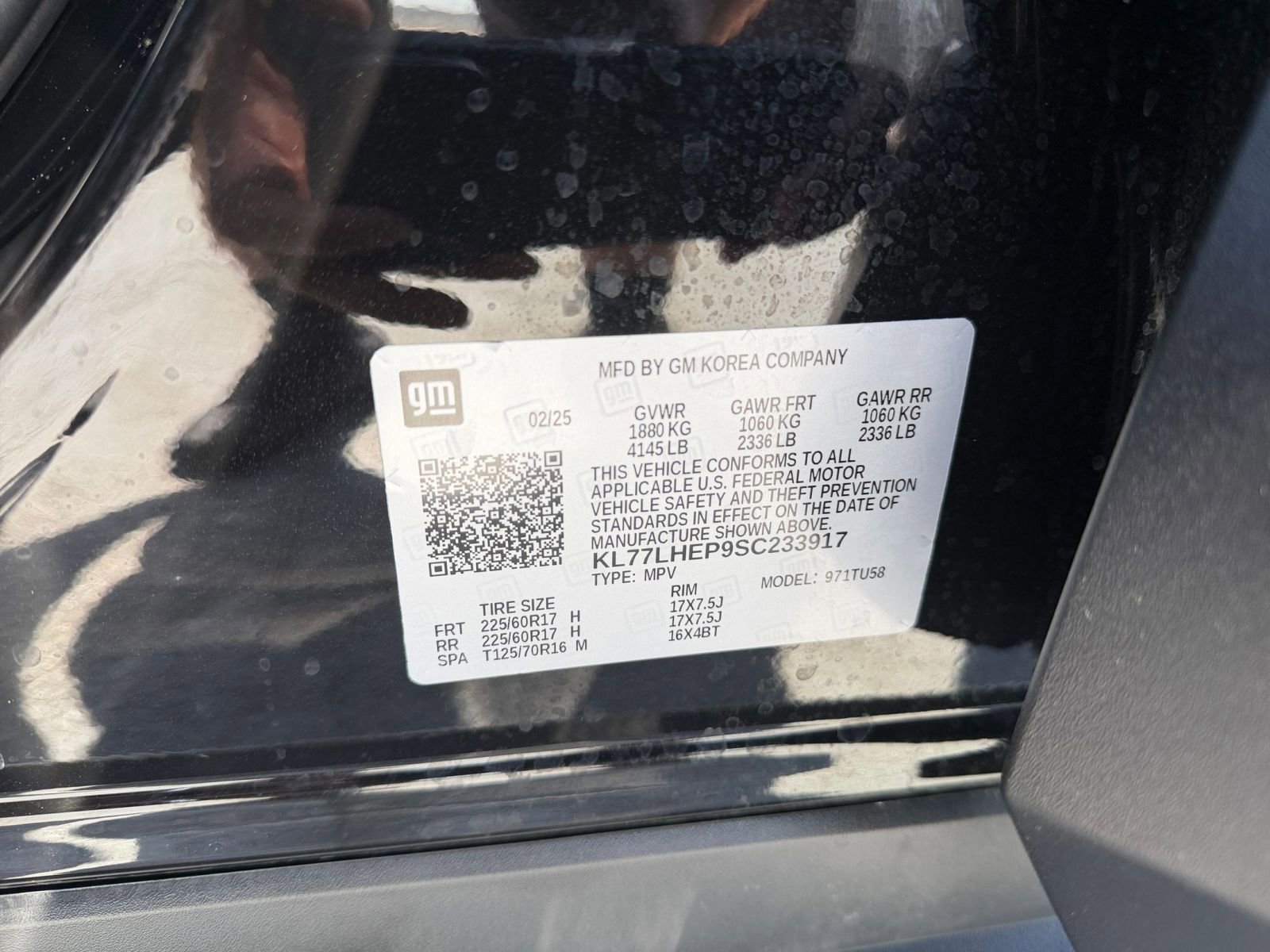 Used 2025 Chevrolet Trax LT image 28