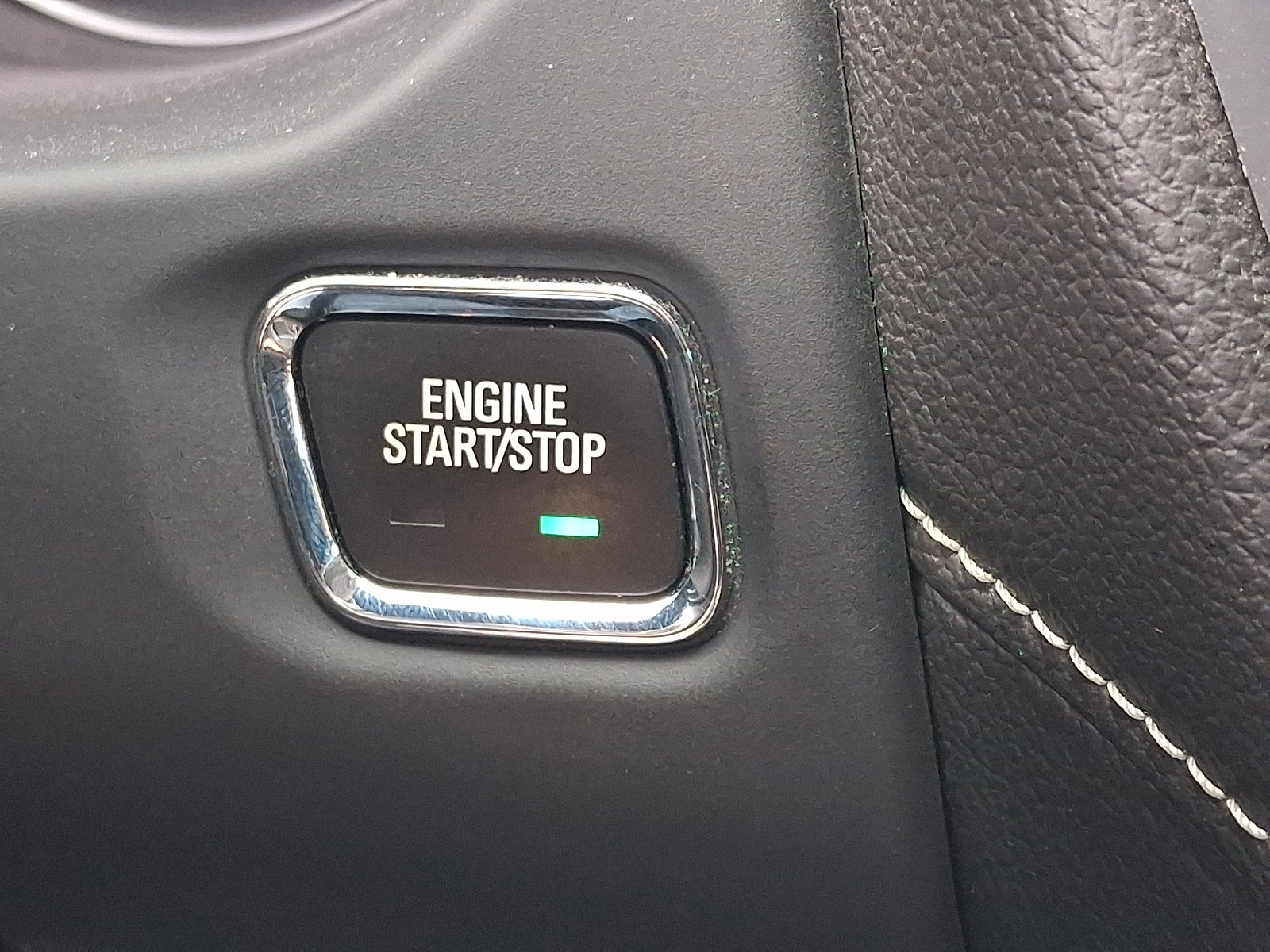 Certified 2023 GMC Acadia SLE w/ Driver Convenience Package image 27