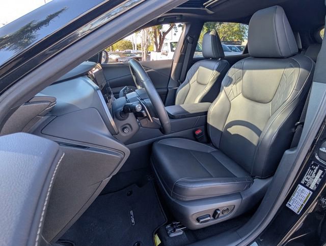Used 2023 Lexus RX 350 Premium w/ Accessory Package (Z1) FWD image 7