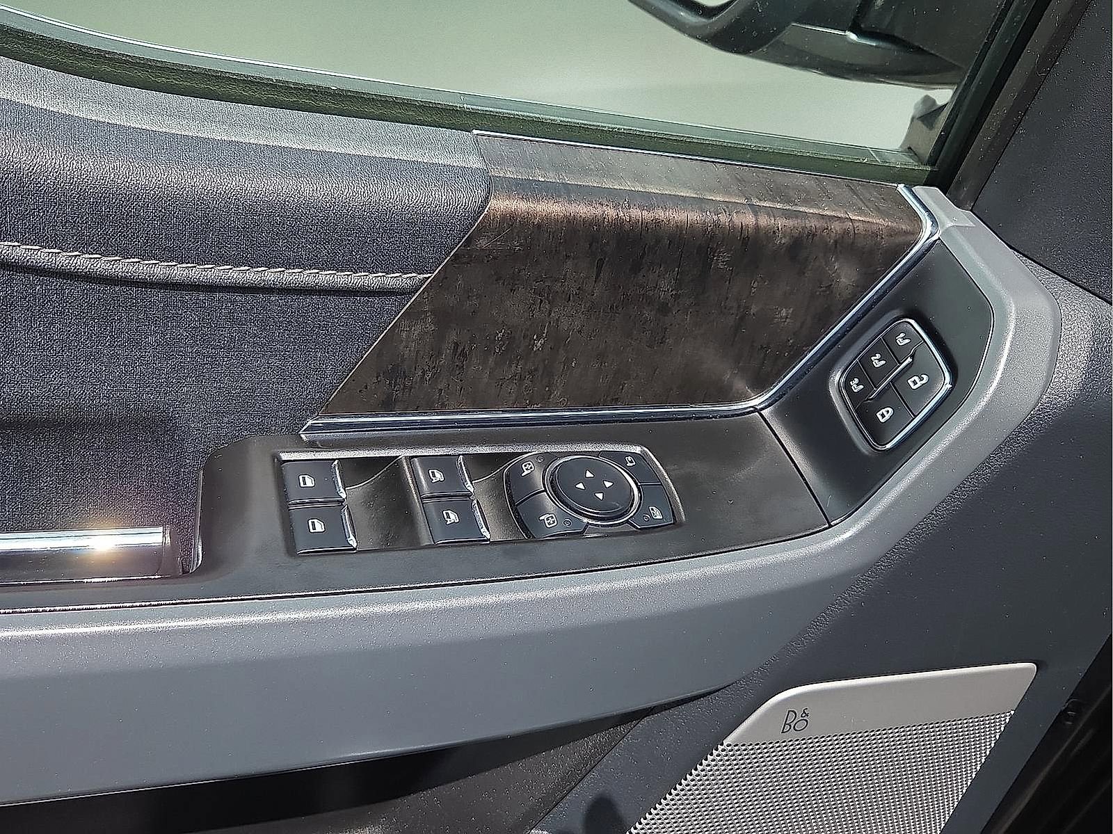 Used 2023 Ford F150 Lariat AWD/4WD image 15