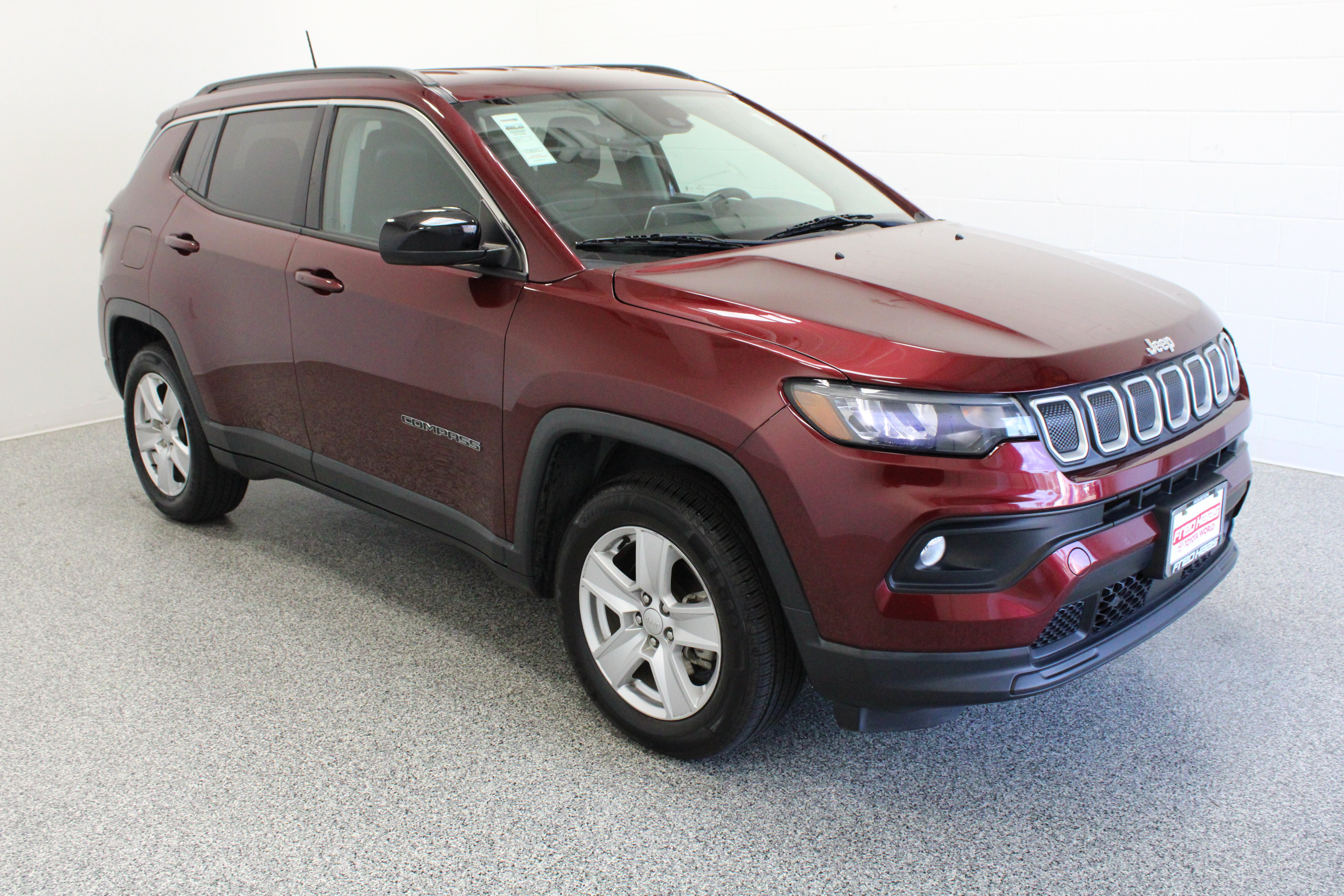 Used 2022 Jeep Compass Latitude w/ Convenience Group AWD/4WD image 4