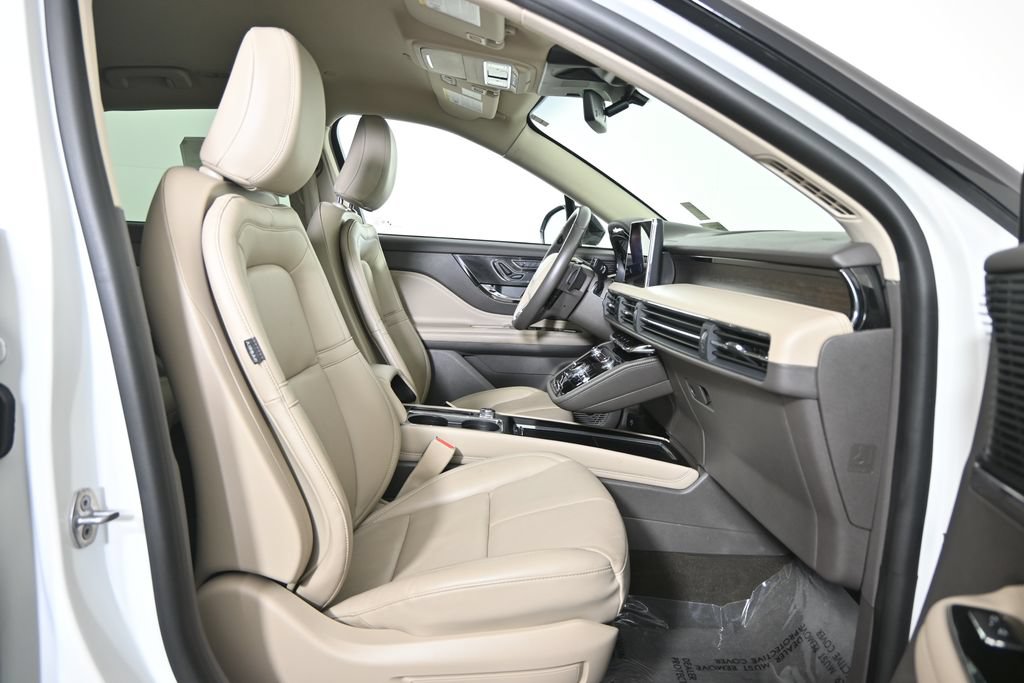 Used 2022 Lincoln Corsair Reserve w/ Elements Package AWD/4WD image 13