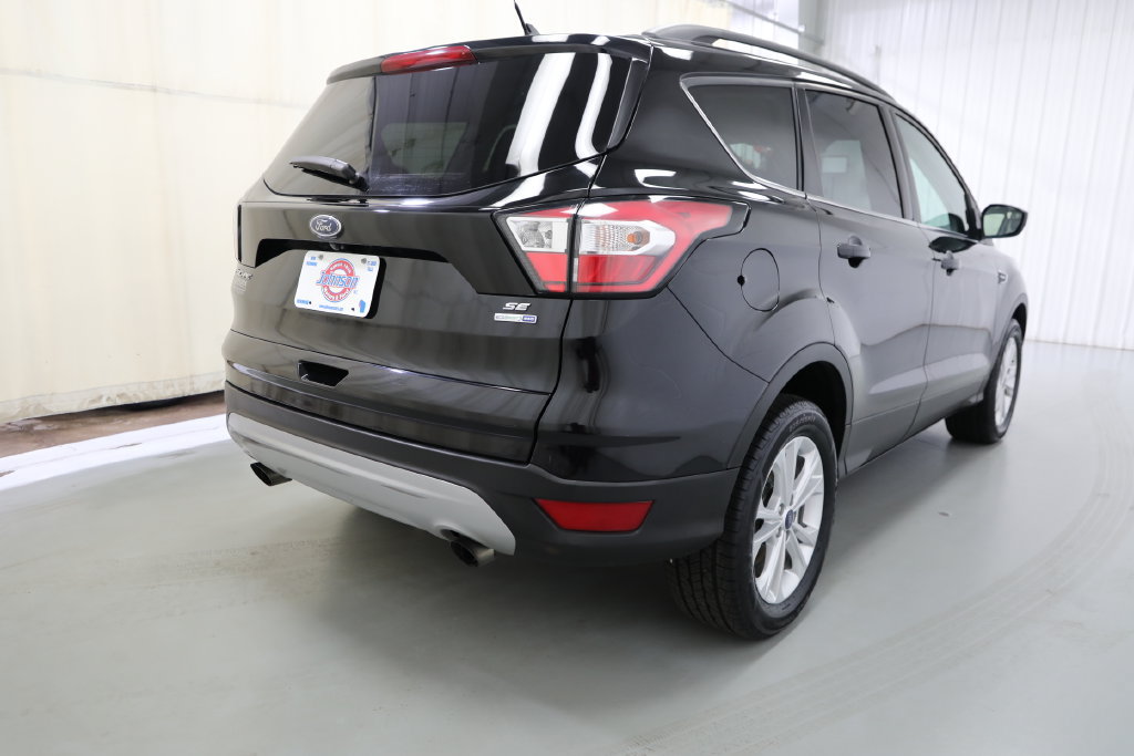 Used 2018 Ford Escape SE w/ SE Sync 3 Package AWD/4WD image 7
