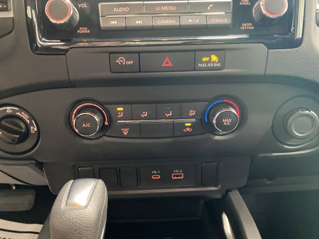 Used 2024 Nissan Frontier SV image 12