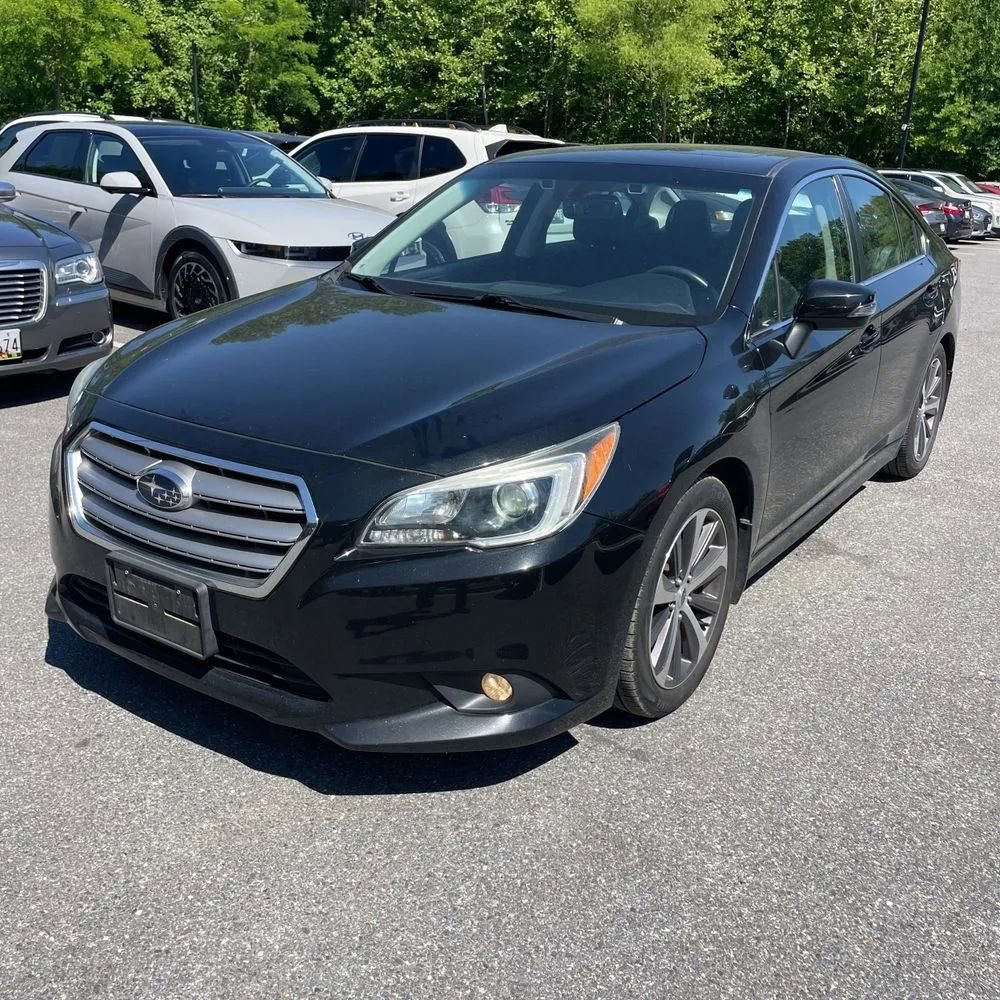Used 2017 Subaru Legacy 3.6R Limited AWD/4WD image 1