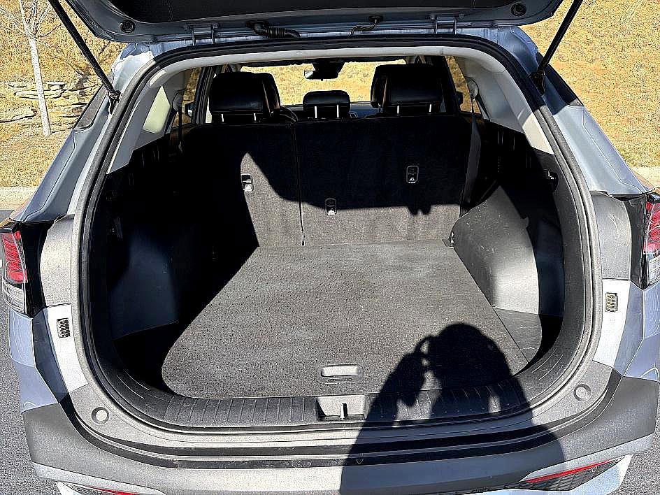 Used 2023 Kia Sportage EX image 22