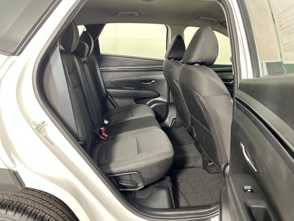Used 2024 Hyundai Tucson SE AWD/4WD image 15