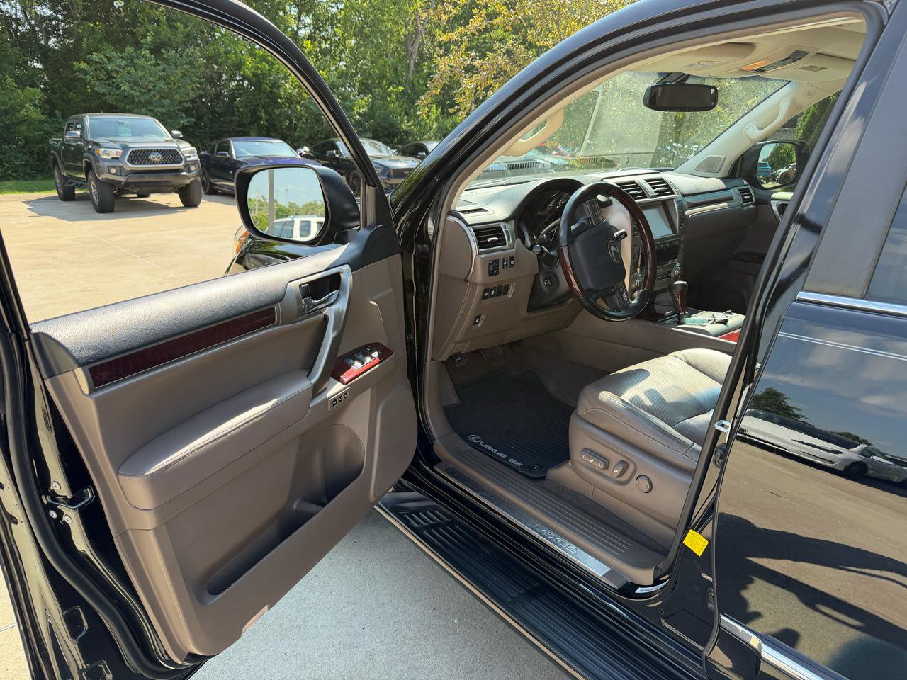Used 2019 Lexus GX 460 Premium AWD/4WD image 9
