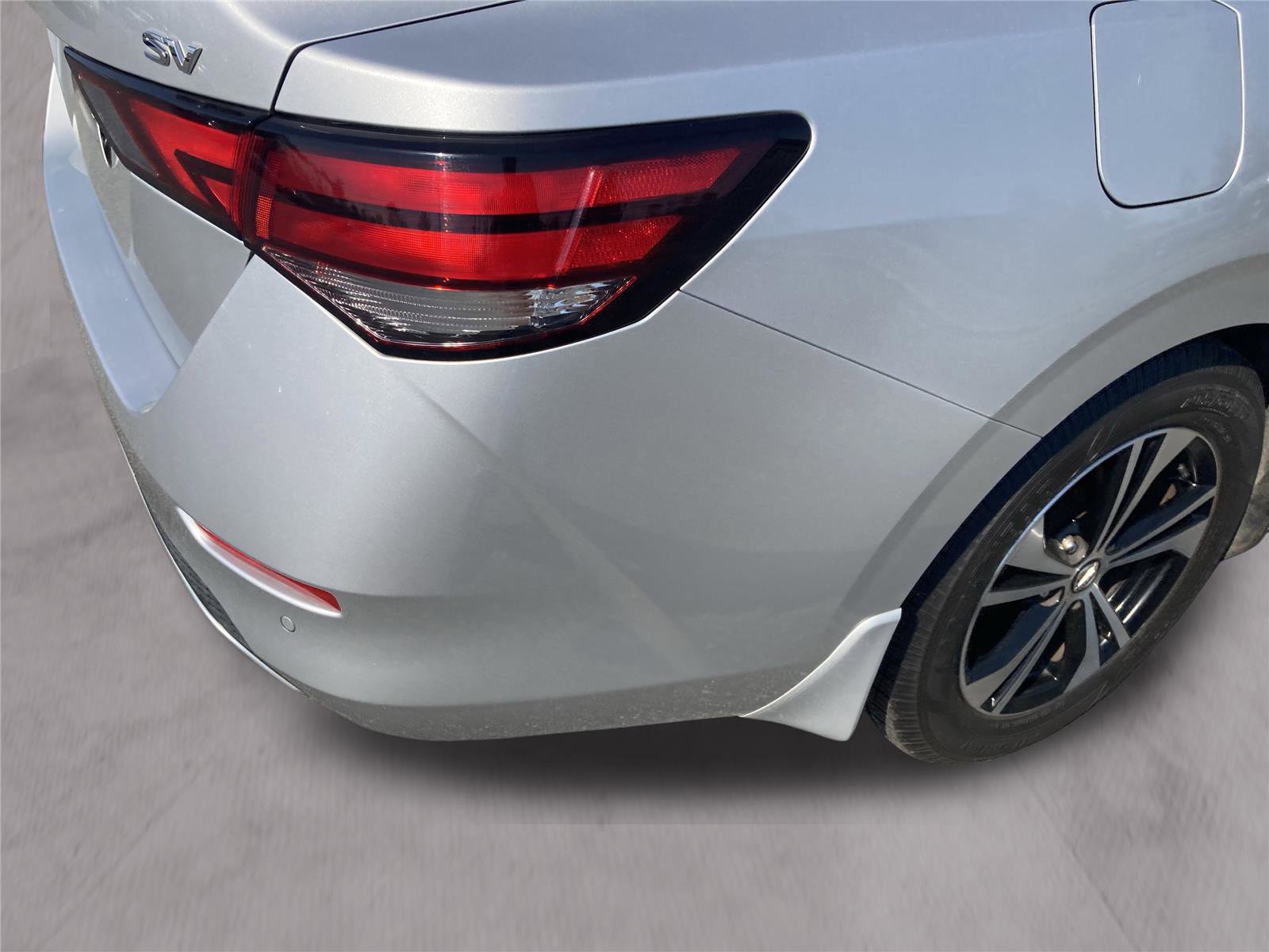 Used 2020 Nissan Sentra SV image 11