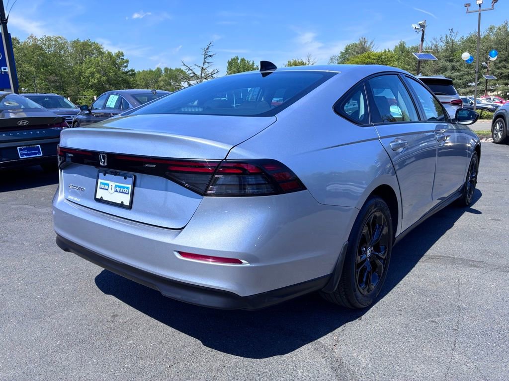 Used 2025 Honda Accord SE image 8