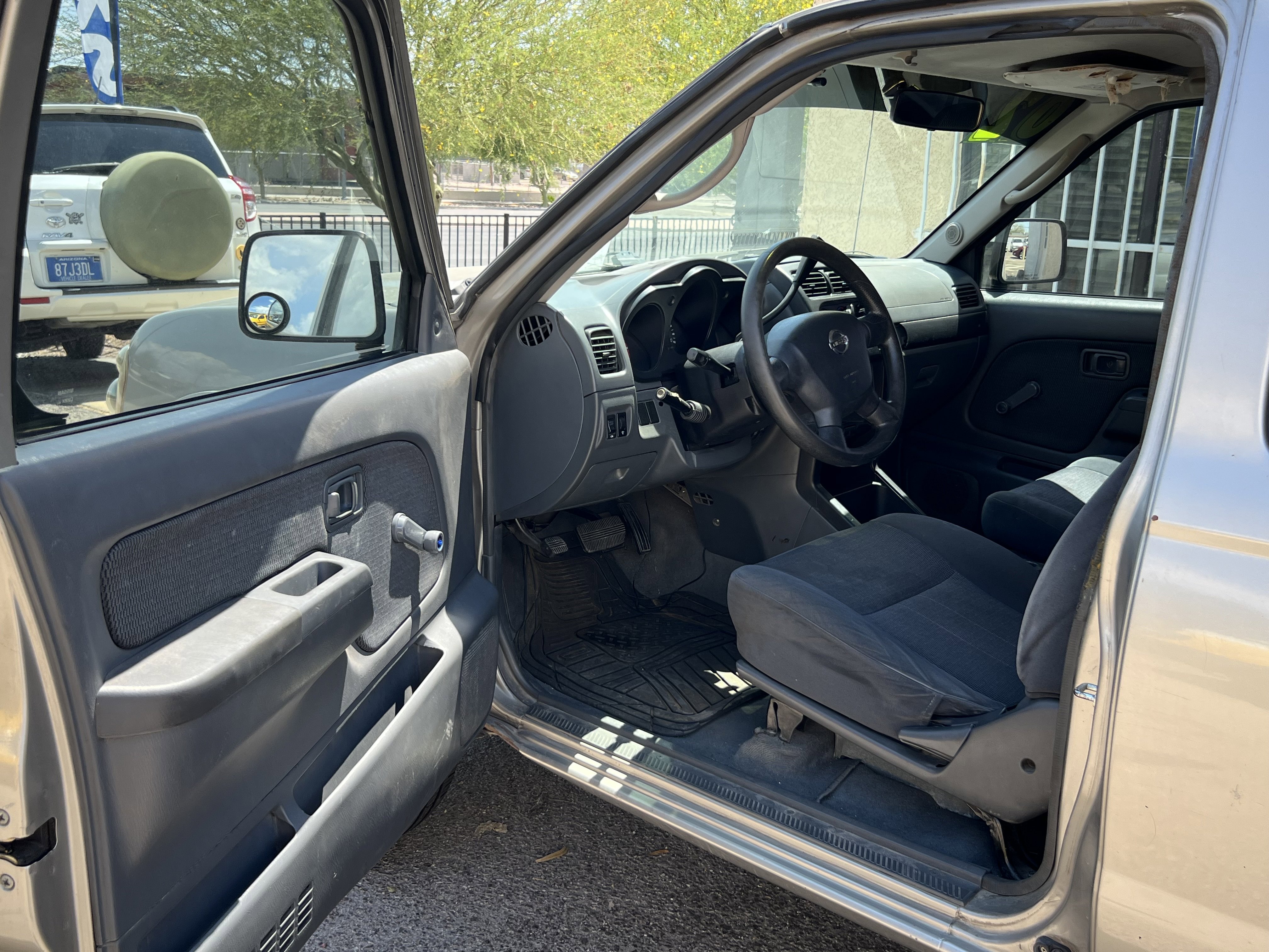 Used 2002 Nissan Frontier XE RWD image 21