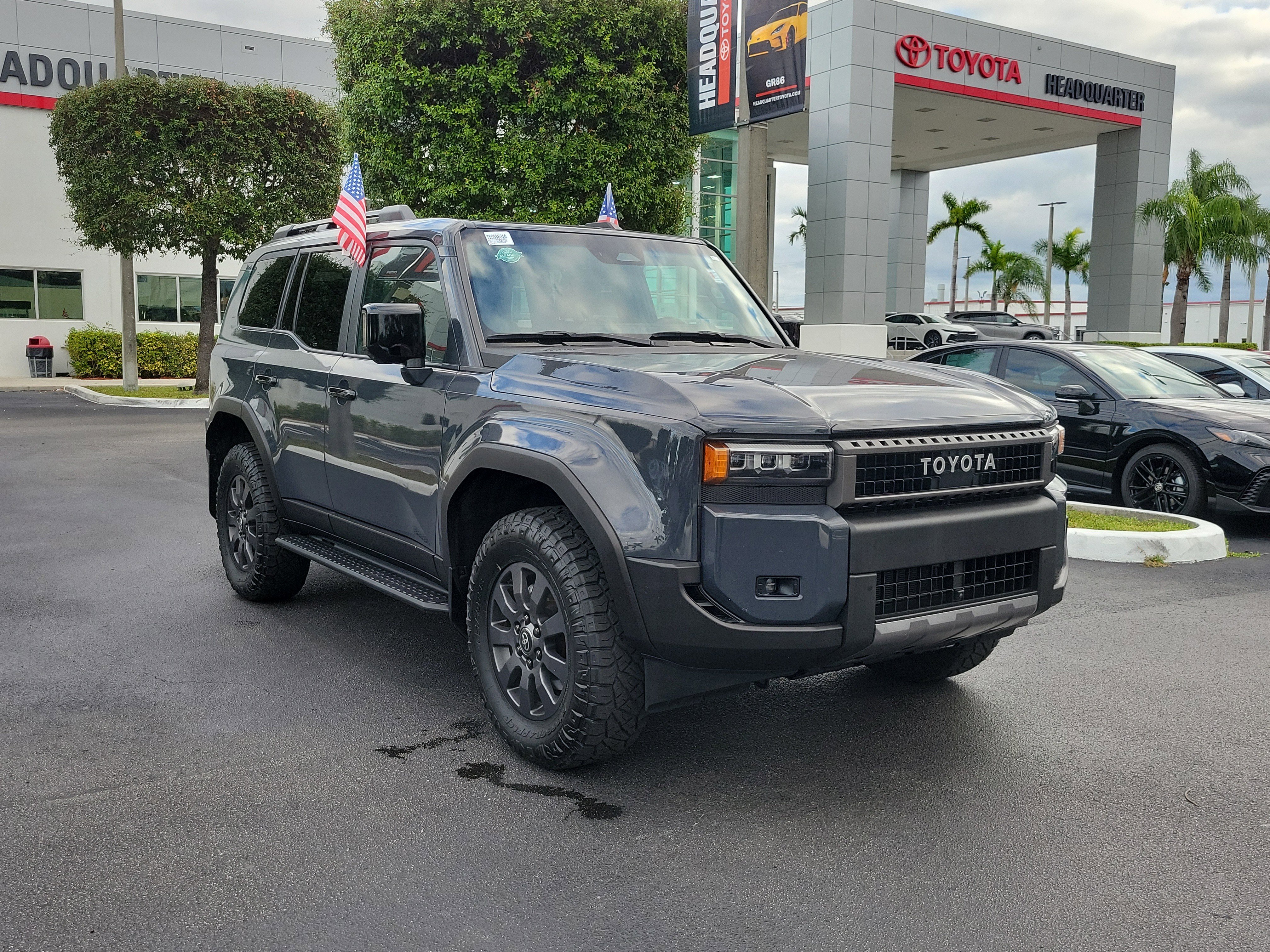 Used 2024 Toyota Land Cruiser image 2