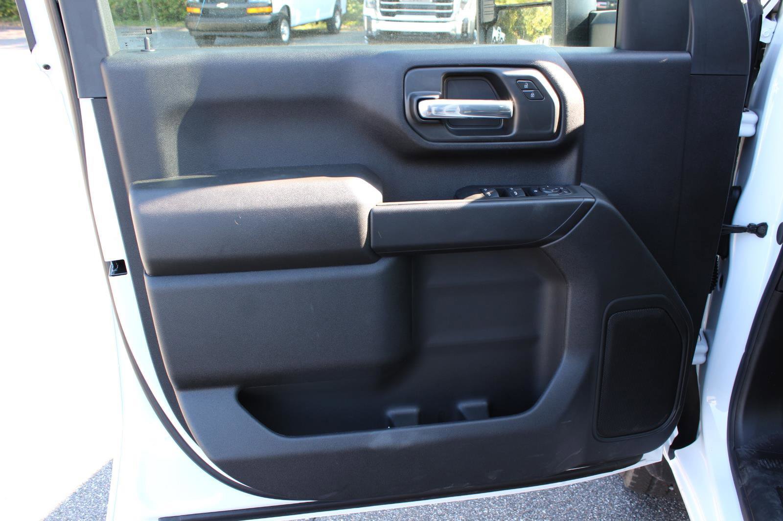 New 2025 GMC Sierra 2500 Pro w/ Convenience Package image 10