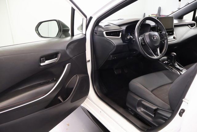 Used 2024 Toyota Corolla SE w/ SE Premium Package FWD image 8