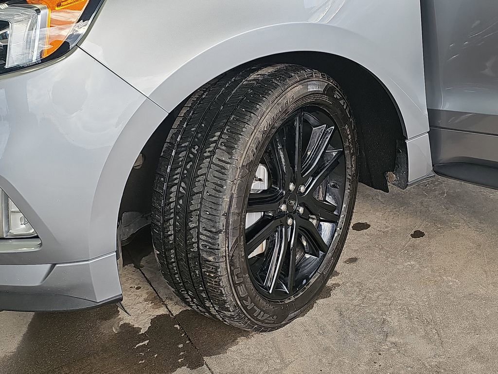 Used 2021 Ford Edge ST-Line FWD image 33