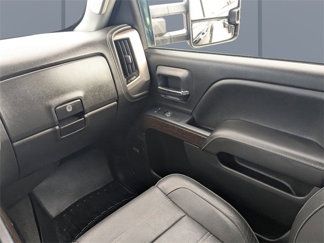 Used 2018 GMC Sierra 3500 Denali w/ Duramax Plus Package image 16