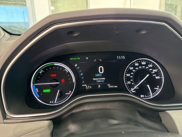 Used 2021 Toyota Avalon Limited image 26