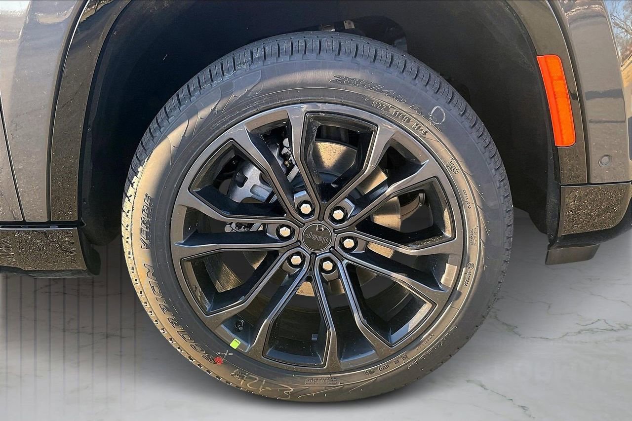 New 2026 Jeep Grand Wagoneer L Summit w/ Premium Group III image 37